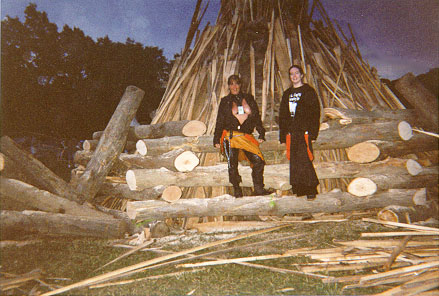 sw98boncrew1/bonfirecrew2-ji.jpg, 60.4K