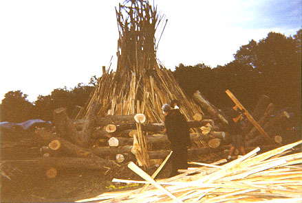 sw98boncrew1/fire3.jpg, 51.6K