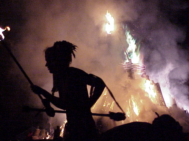 stangpix/bonfire-cm-019f.jpg