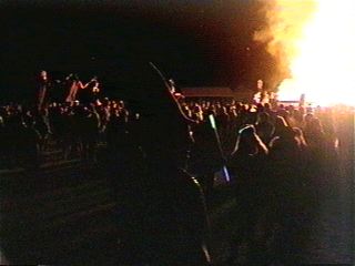 stangpix/strwdbonfire_33.jpg