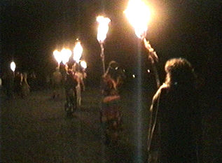 sw98images1/circlingthefire-stang.jpg, 16K